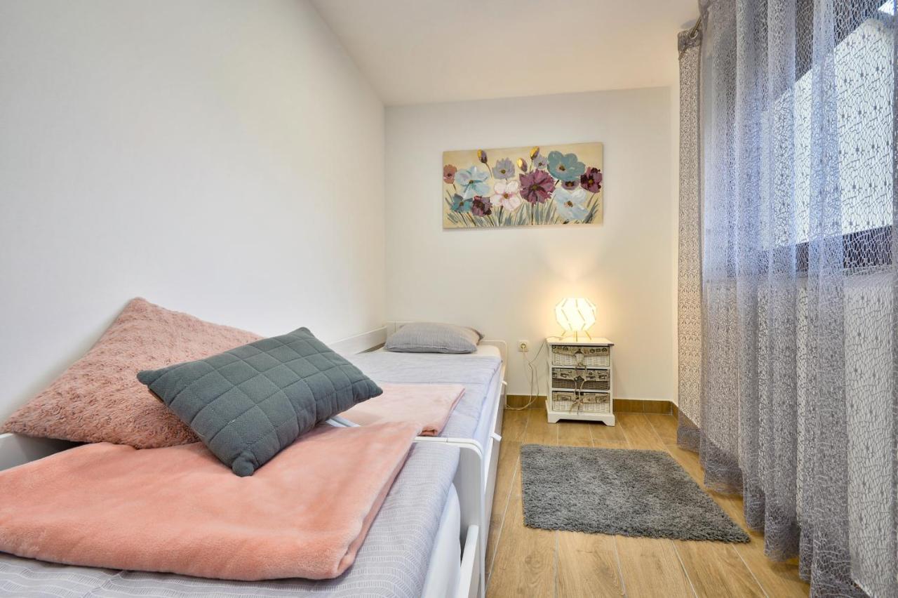 Florek & Florica Apartment Križevci المظهر الخارجي الصورة