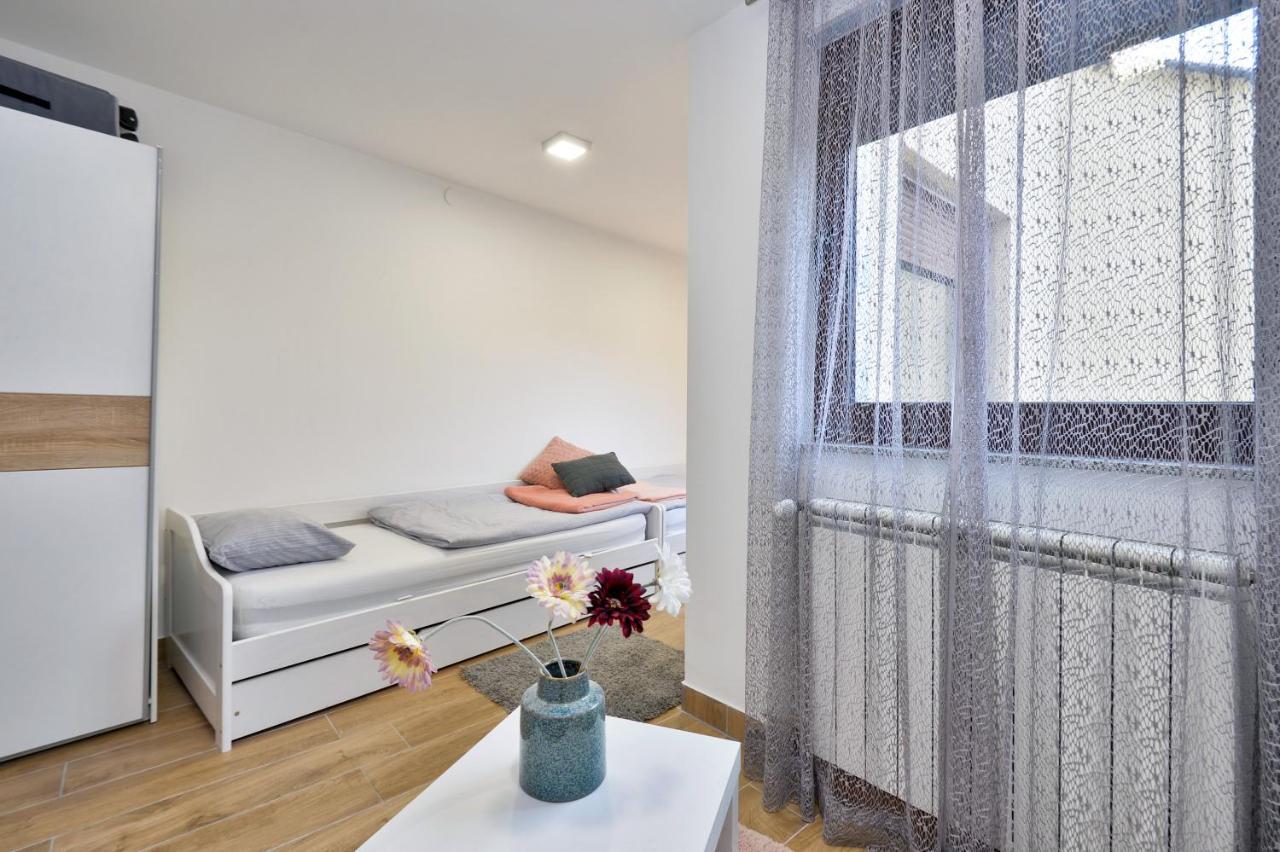Florek & Florica Apartment Križevci المظهر الخارجي الصورة